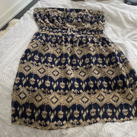 Strapless dress - Picture 2 of 3